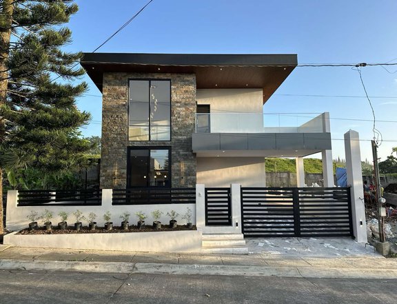 Ready for Occupancy 3 bedrooms House and Lot in Metrogate Manors Tagaytay