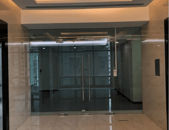 For Rent Lease Fitted Office Space for Lease in BGC Taguig 1000 sqm