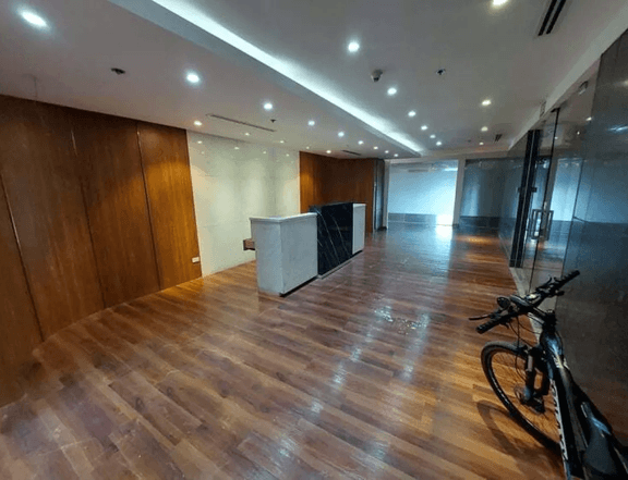 For Rent Lease Semi Fitted Office Space BGC Taguig 1100sqm