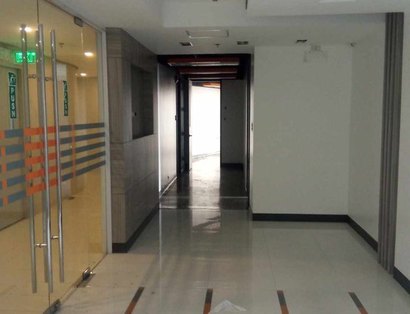Fitted Office Space for Rent / Lease in BGC Taguig City 298 sqm