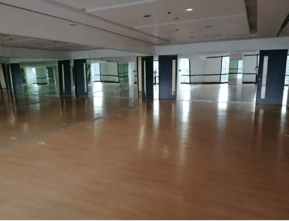 For Rent Lease Semi Fitted Office Space BGC Taguig 802sqm