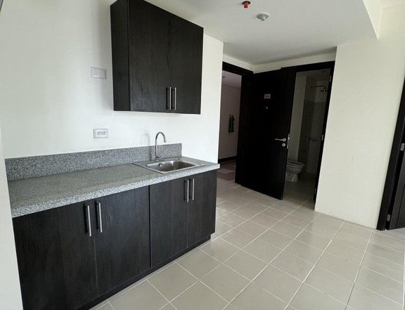 1Bedroom Condo For Sale in San Joaquin Pasig near BGC Makati