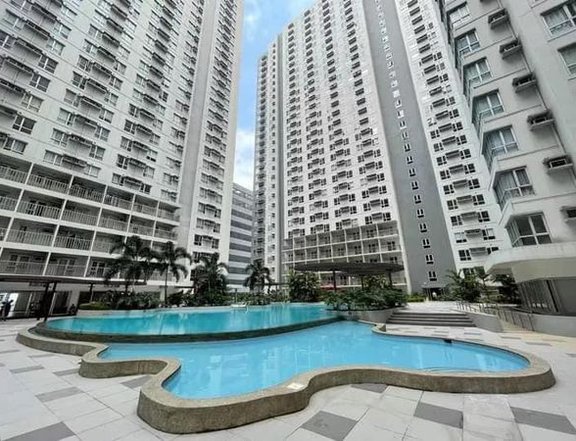 64.00 sqm 2-bedroom Condo For Sale Avida Towers Makati West