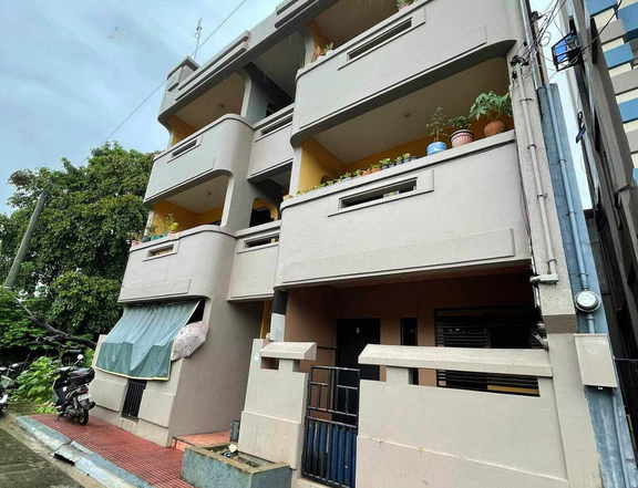 Apartment For Sale in San Mateo Rizal walking distance to SM San Mateo