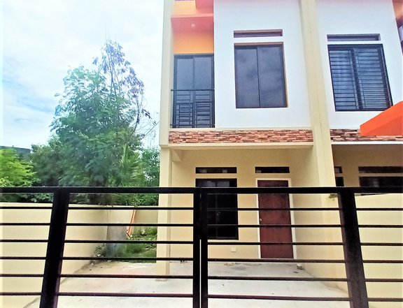 AFFORDABLE DUPLEX HOUSE COMPLETE TURNOVER IN BUHAY NATUBIG IMUS CAVITE