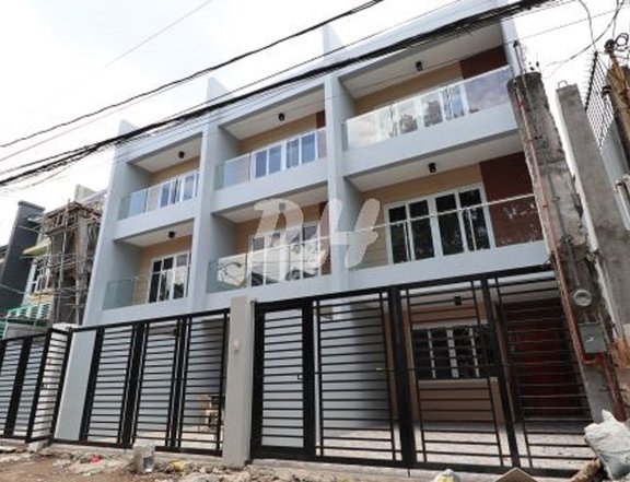 House and Lot for Sale in Don Antonio Heights PH1004