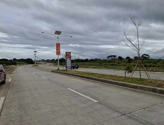 Residential Lot for Sale via Villar Avenue