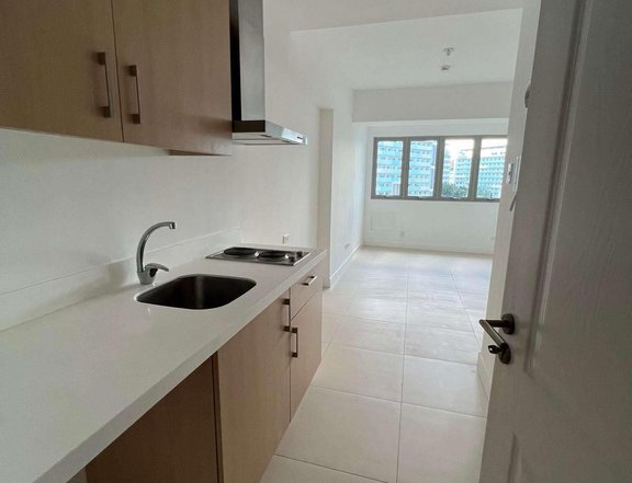 Ready For Occupancy Unfurnished 20.70 sqm Studio Residential Condo For Sale By Owner in Quezon City