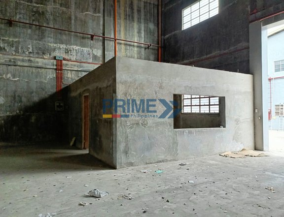 High Ceiling Warehouse Property For Lease in Valenzuela Metro Manila