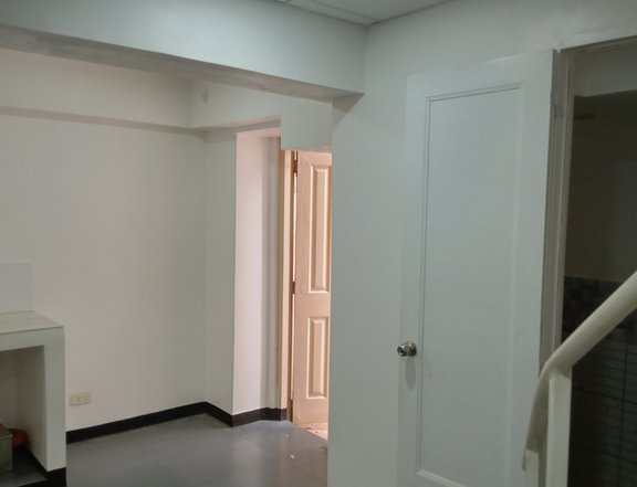 Makati 2 Bedroom Unit Bi Level More than 20% discount