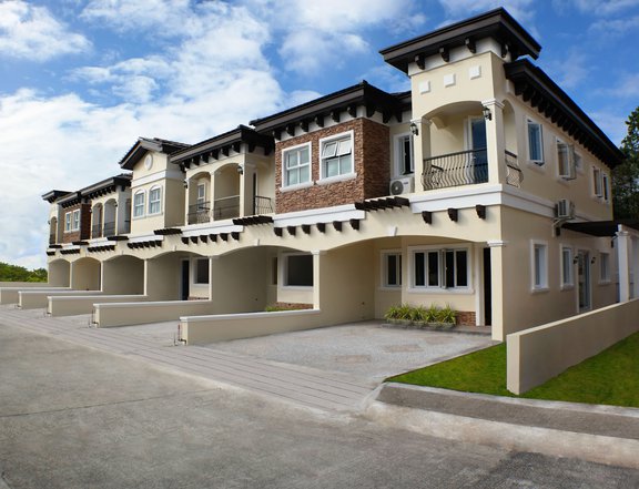 Ready For Occupancy 3-bedroom 120sqm Chateau Townhouse For Sale in Versailles Alabang Muntinlupa