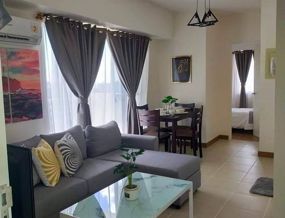 FOR RENT 2BR with Balcony Infina North Towers 53 sqm.