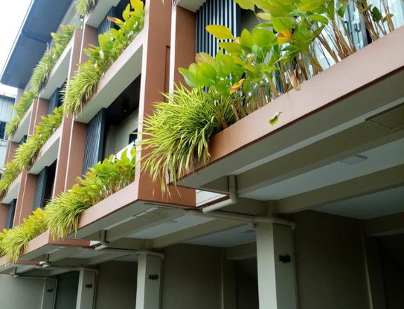 4-Storey Townhouse in 5th Ave., Quezon City