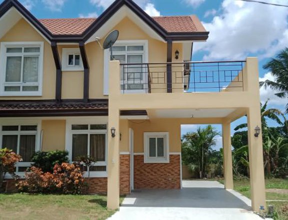 3BR House and Lot for RENT in Silang near Tagaytay w/ Golf Course View