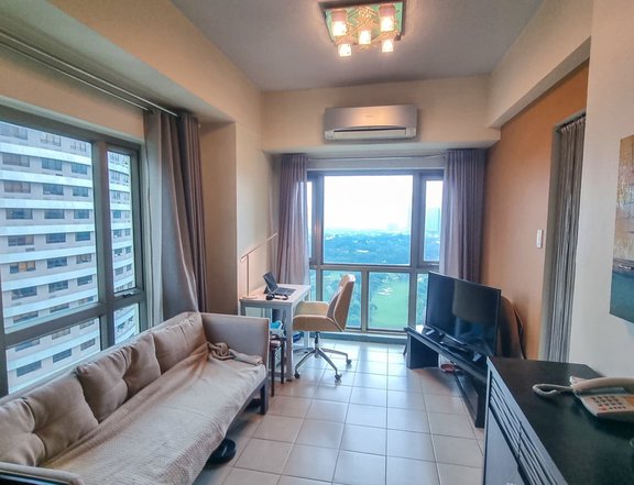 FOR SALE 1BR FULLY-FURNISHED CONDOMINIUM IN FORBESWOOD PARKLANE AT BGC