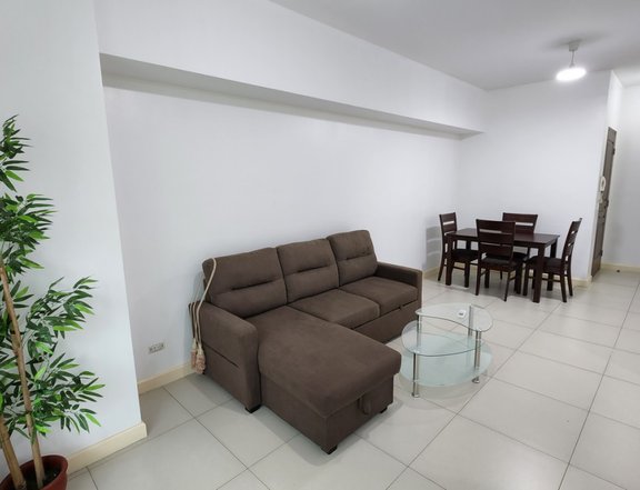 82sqm 2BR Serendra For Rent