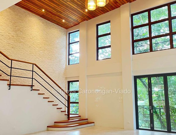 Expansive House Inside Town & Country Estate Antipolo