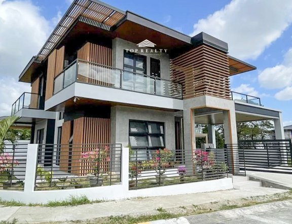 5BR 5 Bedroom House and Lot with Pool for Sale at Cavite City