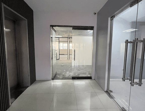 Amorsolo Makati Office For Rent 418 sqm