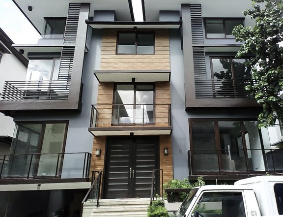 For Rent: 3 Storey House in Mckinley Hill Village, Taguig City