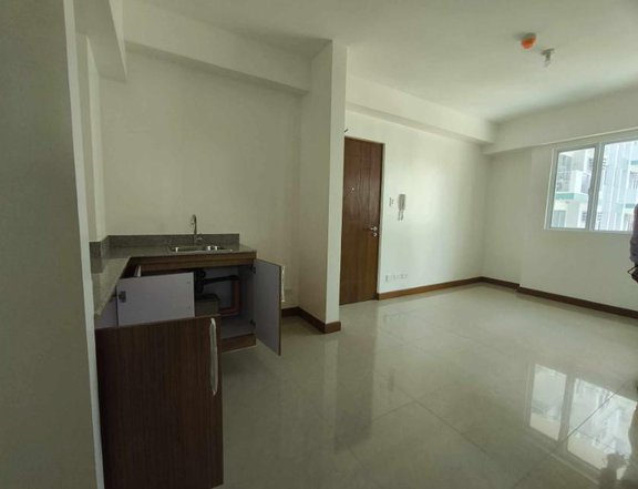 2bedroom condo in pasay palm beach west near mall of asia pasay