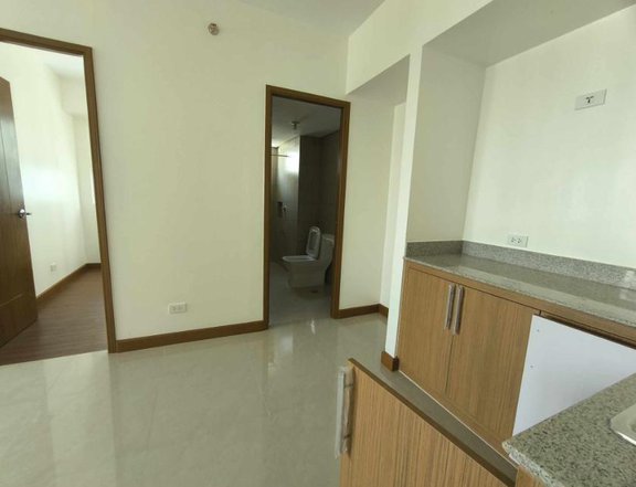 2-bedroom Residential Condo For Sale in Manila Bay Pasay near Dela Salle University