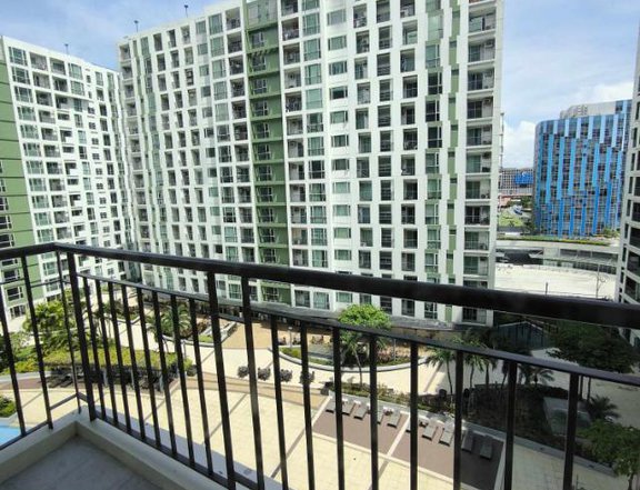 2 Bedroom rfo condo in Pasay City near Mall of Asia Double Dragon PITX
