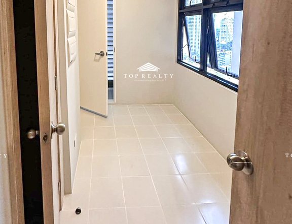 For Sale: 3-Bedroom 3BR Condo in Pasig City at Travertine at Portico