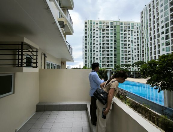 1 bedroom with lanai condo in Pasay Palm Beach West