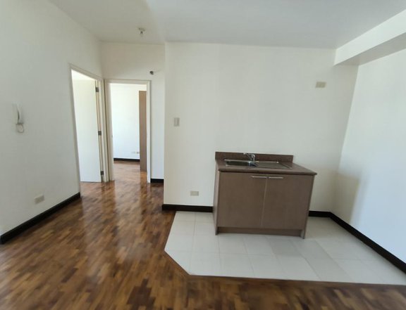 2 Bedroom condo for sale in makati chino roces lipat agan in 15 days