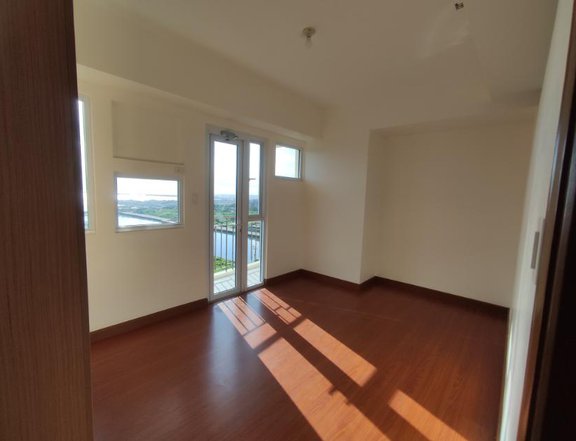 3 BEDROOM RENT TO OWN CONDO FOR SALE IN PASAY CITY PALM BEACH WEST NEAR MANILA TYTANA COLLEGE