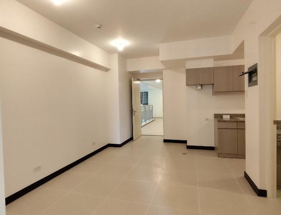 For RENT 2 Bedrooms Unfurnished Condo unit in Allegra Garden Place, Brgy. Bagong Ilog.