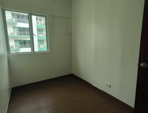 2 Bedroom rent to own condo for sale in Pasay near Dela Salle University  College