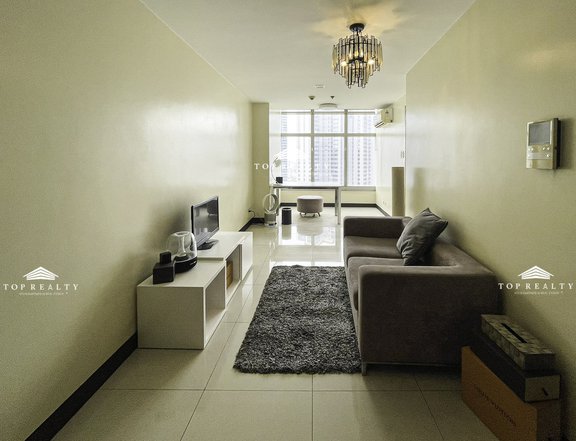 RUSH SALE!!! Makati City, Condo for Sale in Makati City at One Central Condominium, 1-Bedroom 1BR