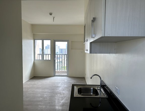 Ready For Occupancy 32.07 sqm Studio Residential Condo For Sale in Recto Ave, Quiapo Manila