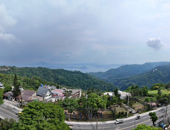 Tagaytay lake View condo for sale