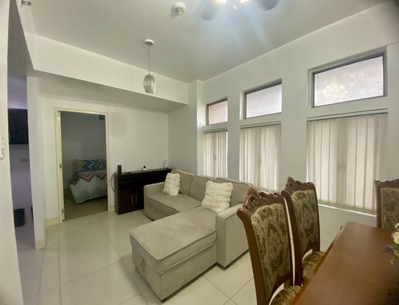 1BR Unit Manhattan Pakview Tower 2 (45sqm, fully furnished)