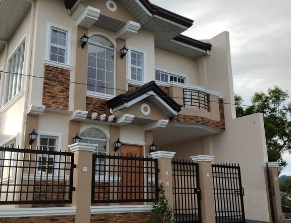 Nice & Elegant Single Detached House for Sale in Bulacao Talisay Cebu