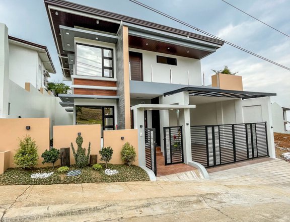 4-bedroom Single Detached House For Sale in Taytay Rizal