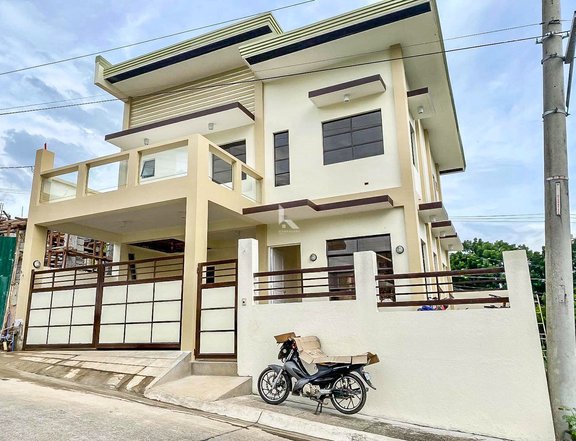 3-bedroom Single Detached House For Sale in Antipolo Rizal