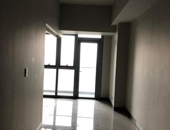 1BR Bare Unit at Uptown Parksuites, BGC