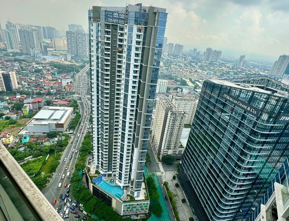 2-bedroom 83.00 sqm Brand New Condo Uptown Parksuites II For Sale in BGC  / The Fort Taguig