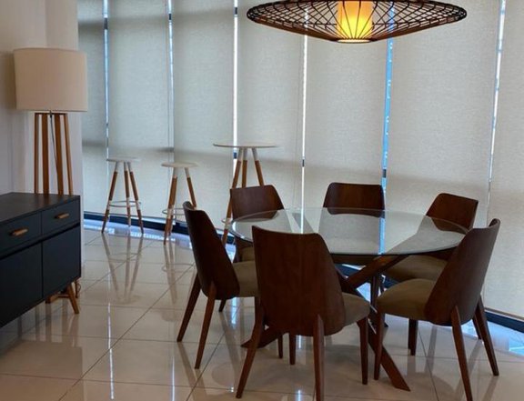 Good Deal For Sale: 127sqm 2 Bedrooms at Arya Residences BGC