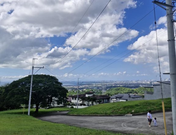 Overlooking City View Residential Lot For Sale in Havila Highland Point 2 , Antipolo Rizal