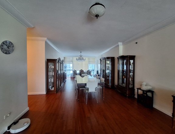 For Sale: 3BR Unit AT Pacific Plaza Towers, BGC