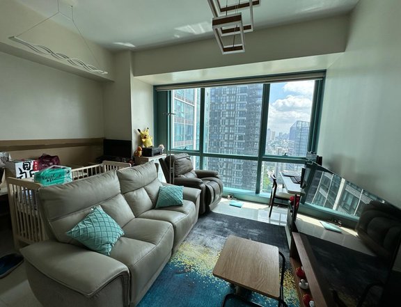 For Rent: 2 Bedrooms 2BR in One Uptown Residence, Taguig City - BGC