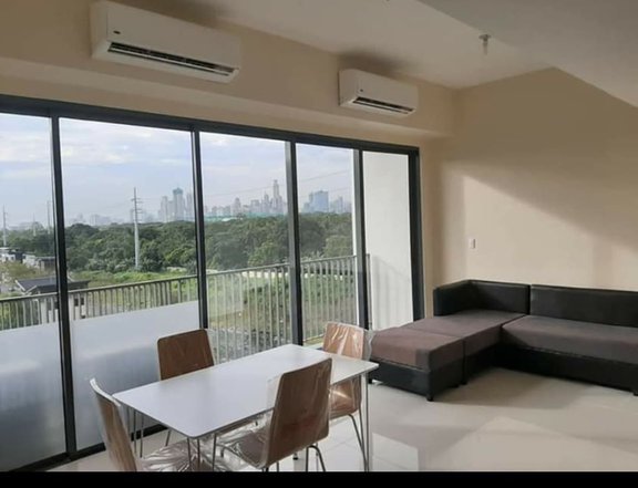 2 bedroom for Lease at McKinley West