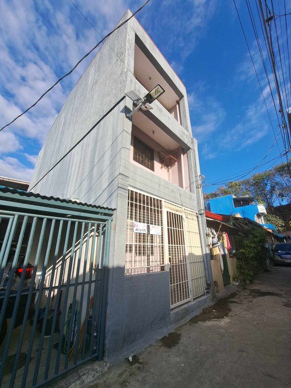 For Sale By Owner House And Lot For Sale San Pedro Laguna [3,239