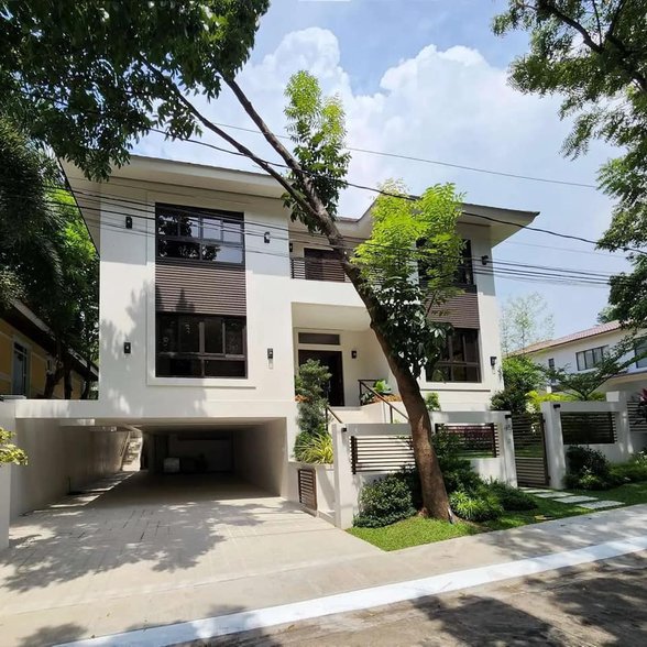 6 Car Parking House And Lot For Sale Alabang Muntinlupa 🏘️ [32