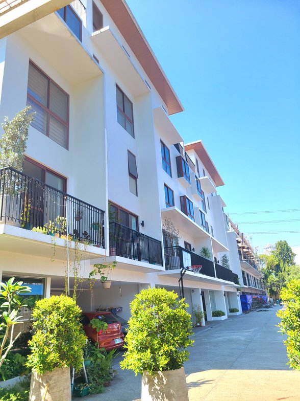 Manhattan Garden House And Lot For Sale Cubao Quezon City [5,815 ...